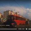 Казанда трамвайның 3 машинаны бәрдерүе ВИДЕОга эләккән