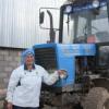 40 елдан артык тракторда эшләгән Вәсилә Шәмсетдинова: «Көлеп караучылар да булды»